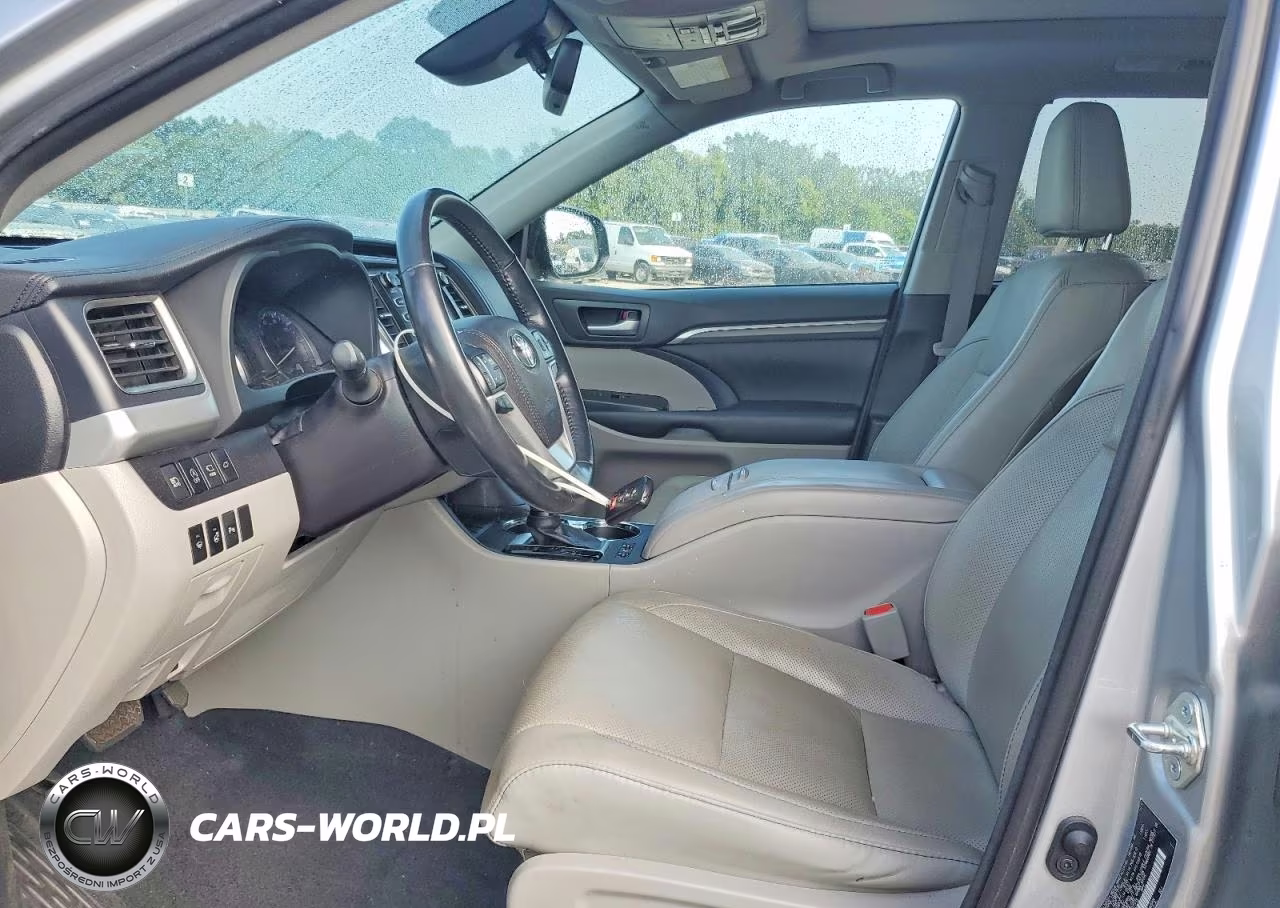 2018 Toyota Highlander Limited Platinum VIN:5TDYZRFH6JS242915 - 7