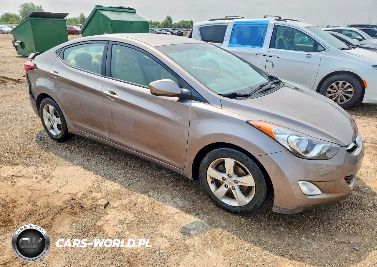 2012 Hyundai Elantra Gls VIN:5NPDH4AE1CH140304 - 4