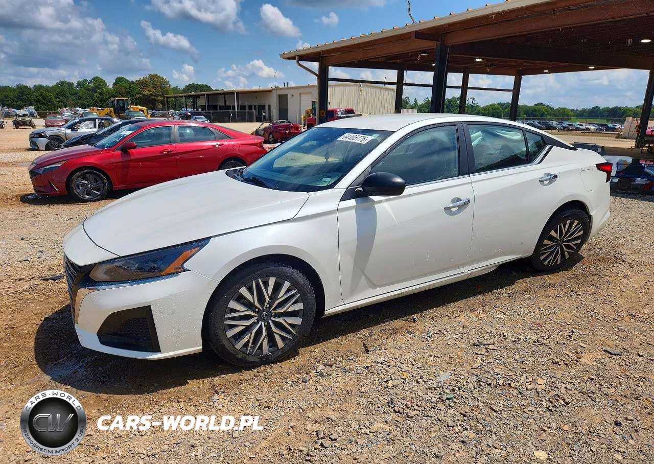 2024 Nissan Altima Sv