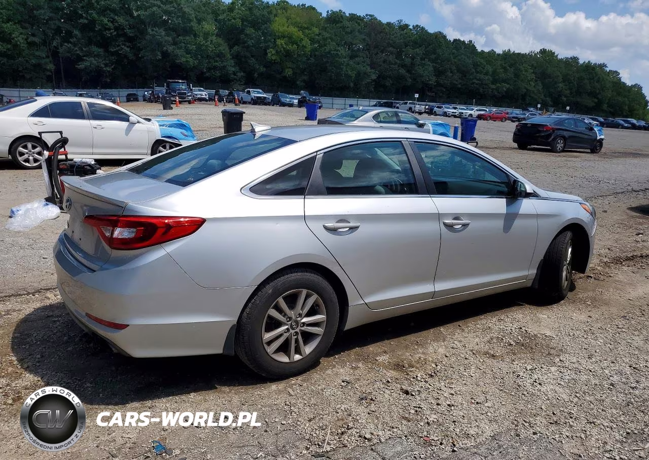 2015 Hyundai Sonata Se VIN:5NPE24AF8FH184321 - 3
