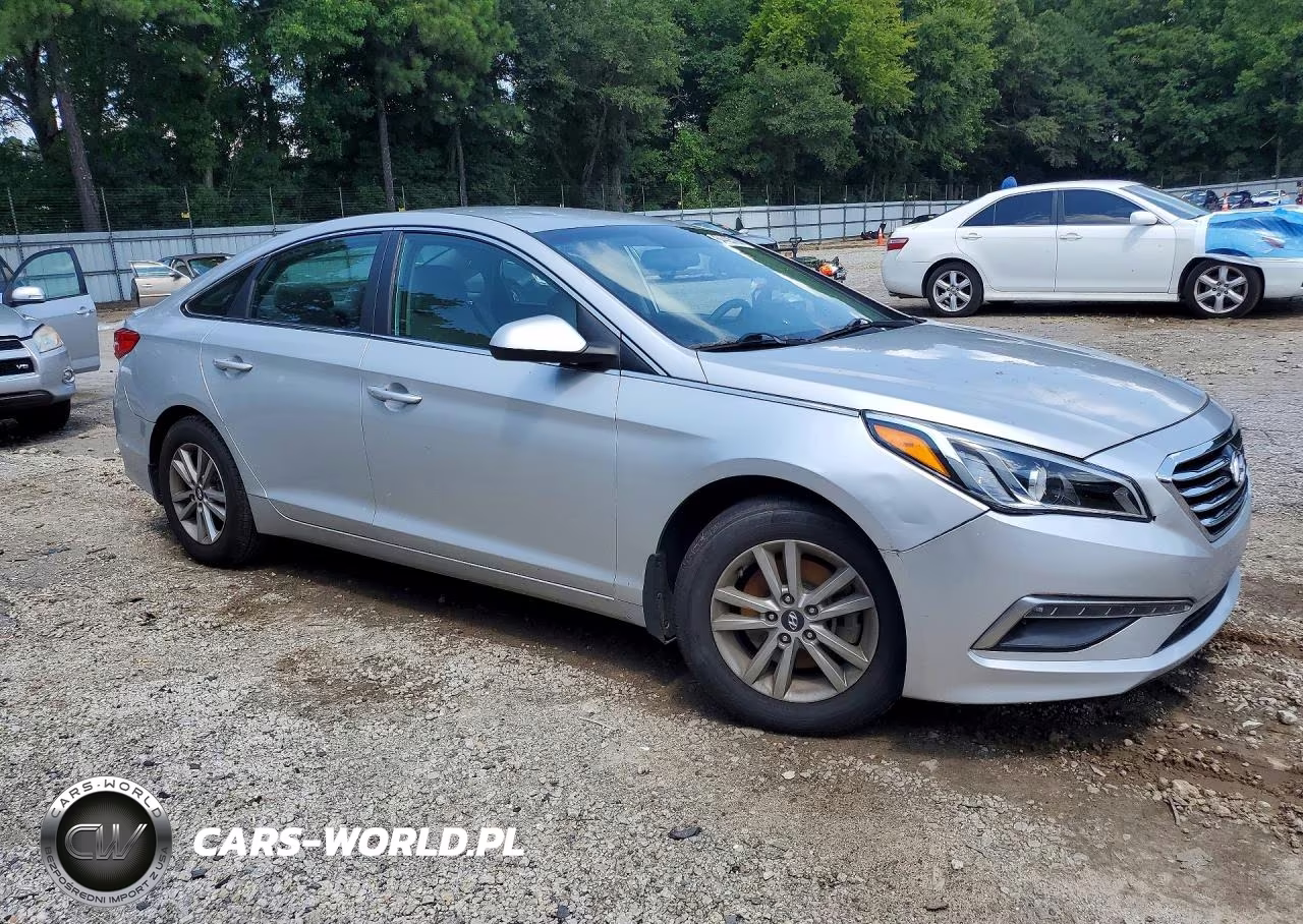 2015 Hyundai Sonata Se VIN:5NPE24AF8FH184321 - 4