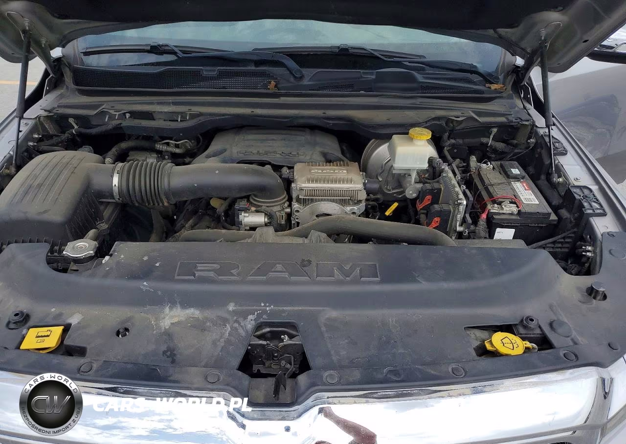 2019 Ram 1500 Laramie VIN:1C6SRFJT3KN725227 - 11