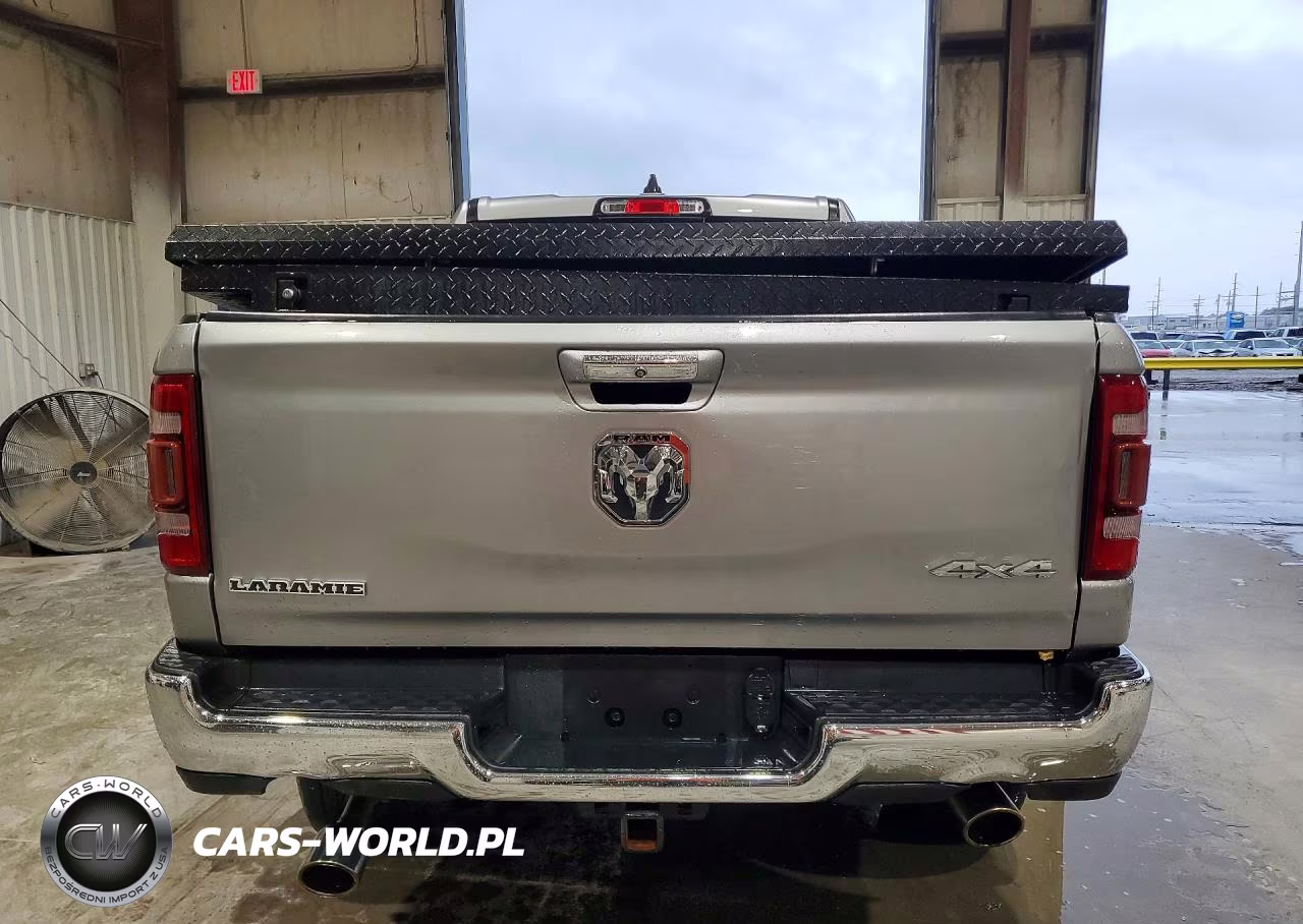 2019 Ram 1500 Laramie VIN:1C6SRFJT3KN725227 - 6