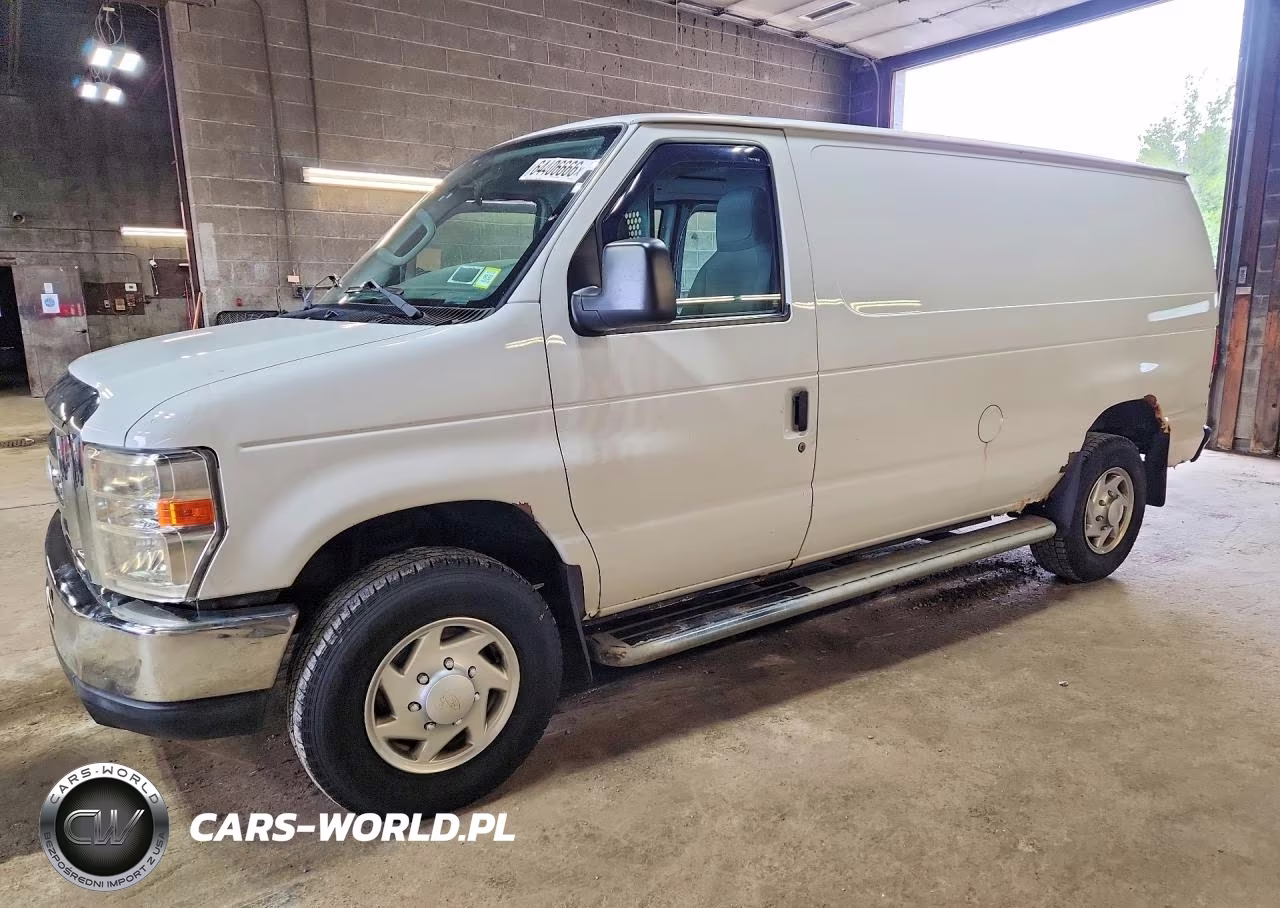 2014 Ford Econoline E250 Van – zdjęcie 1 z 13