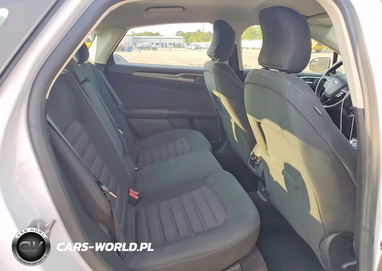 2017 Ford Fusion Se VIN:3FA6P0H79HR160760 - 10