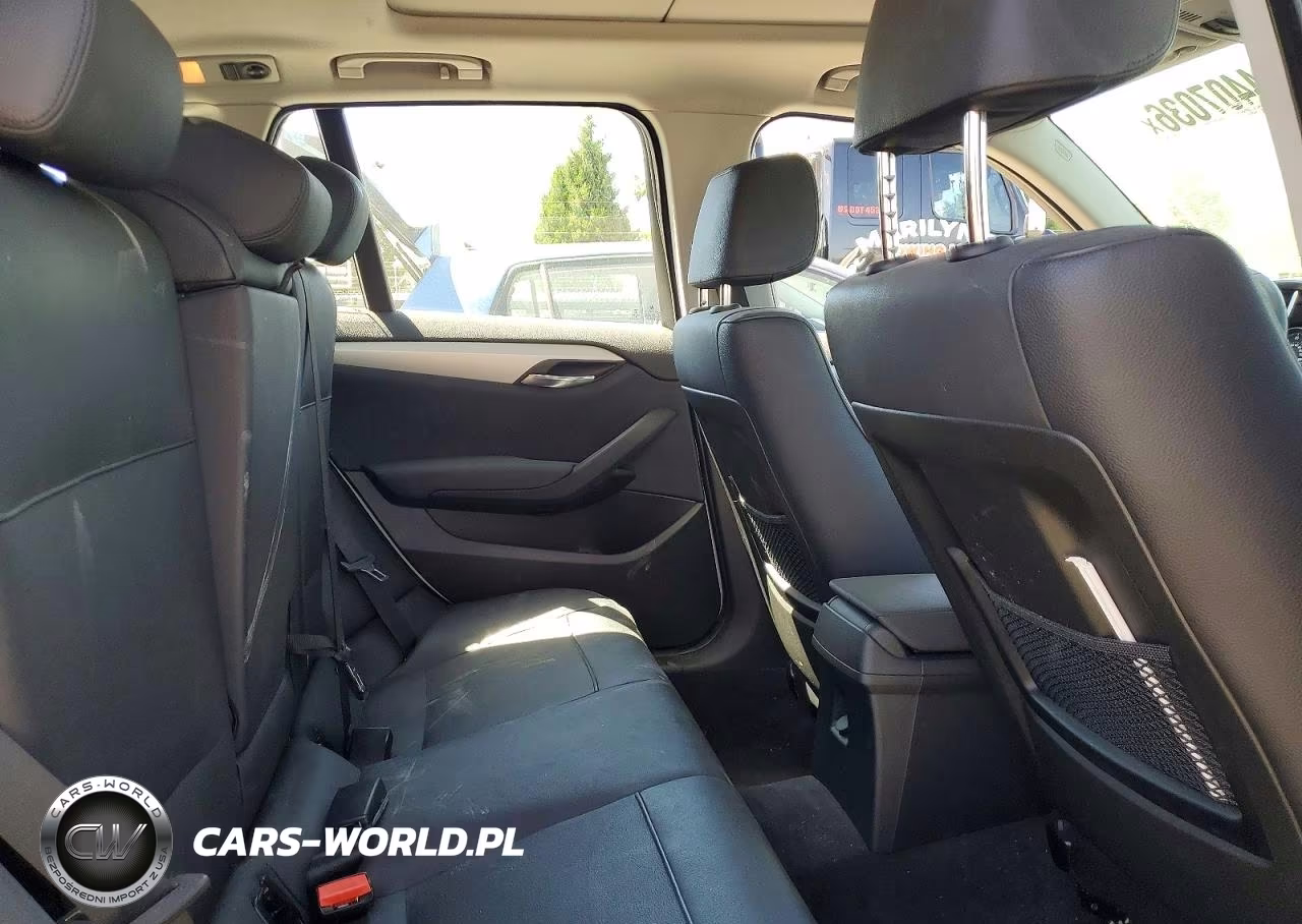 2014 BMW X1 xDrive28I VIN:WBAVL1C51EVY23294 - 11