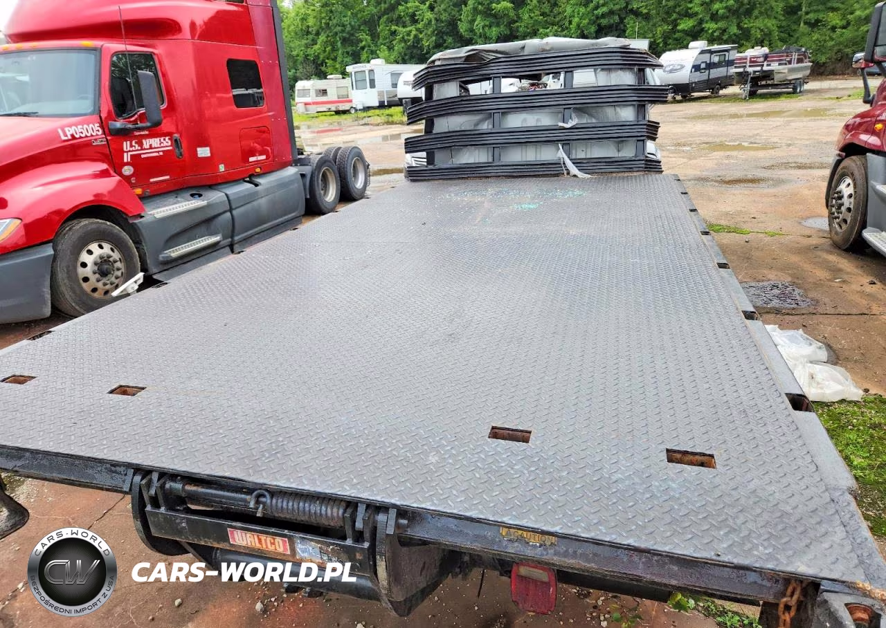2001 International 4700 Flatbed Truck VIN:1HTSCABM11H367436 - 10