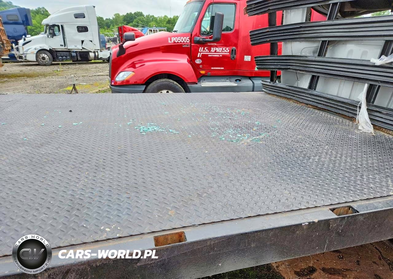 2001 International 4700 Flatbed Truck VIN:1HTSCABM11H367436 - 11