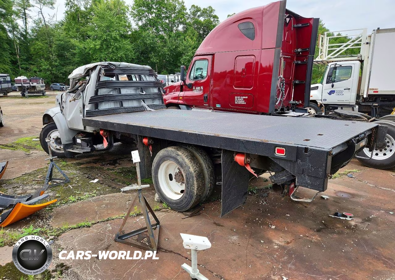 2001 International 4700 Flatbed Truck VIN:1HTSCABM11H367436 - 2
