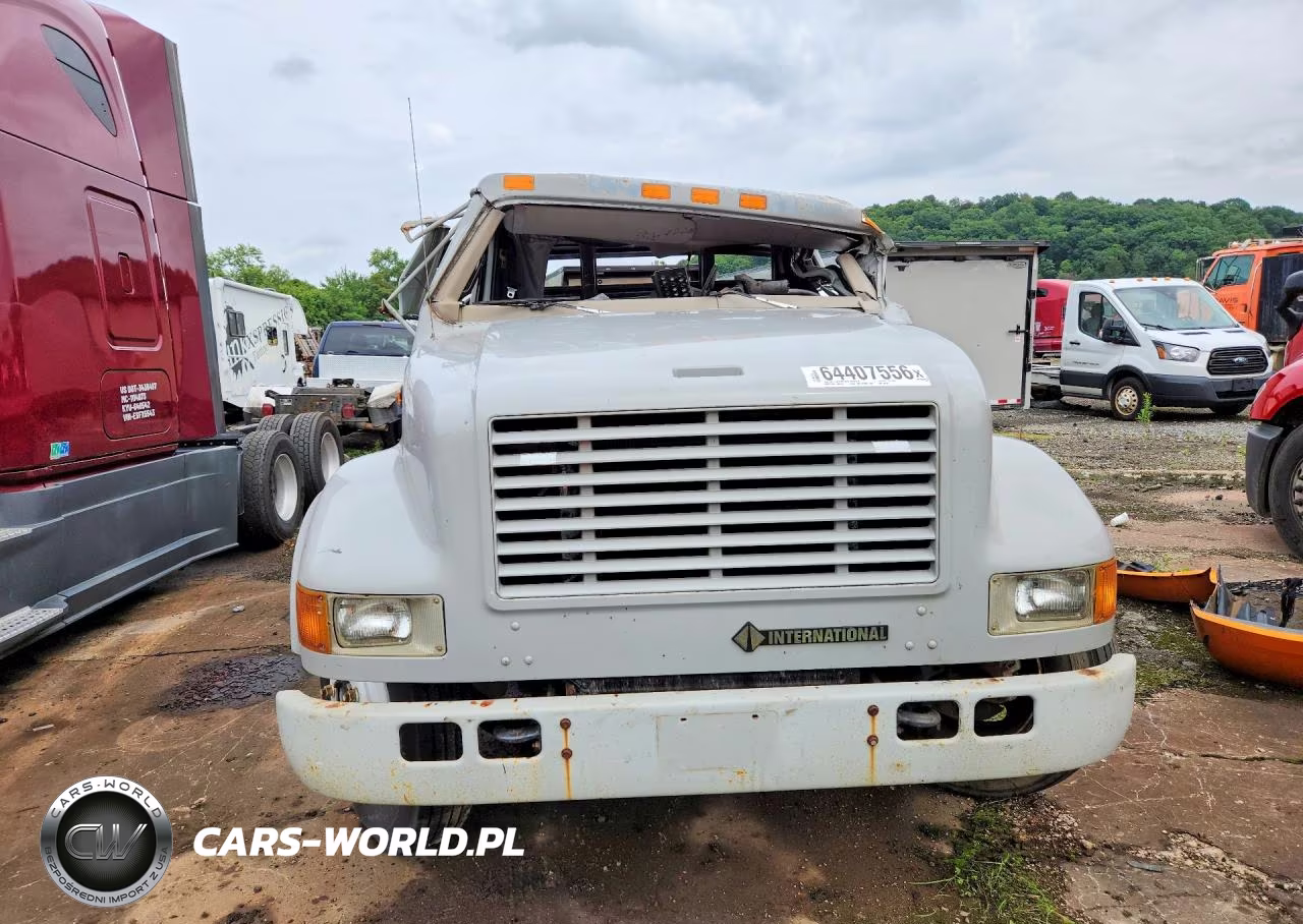 2001 International 4700 Flatbed Truck VIN:1HTSCABM11H367436 - 5
