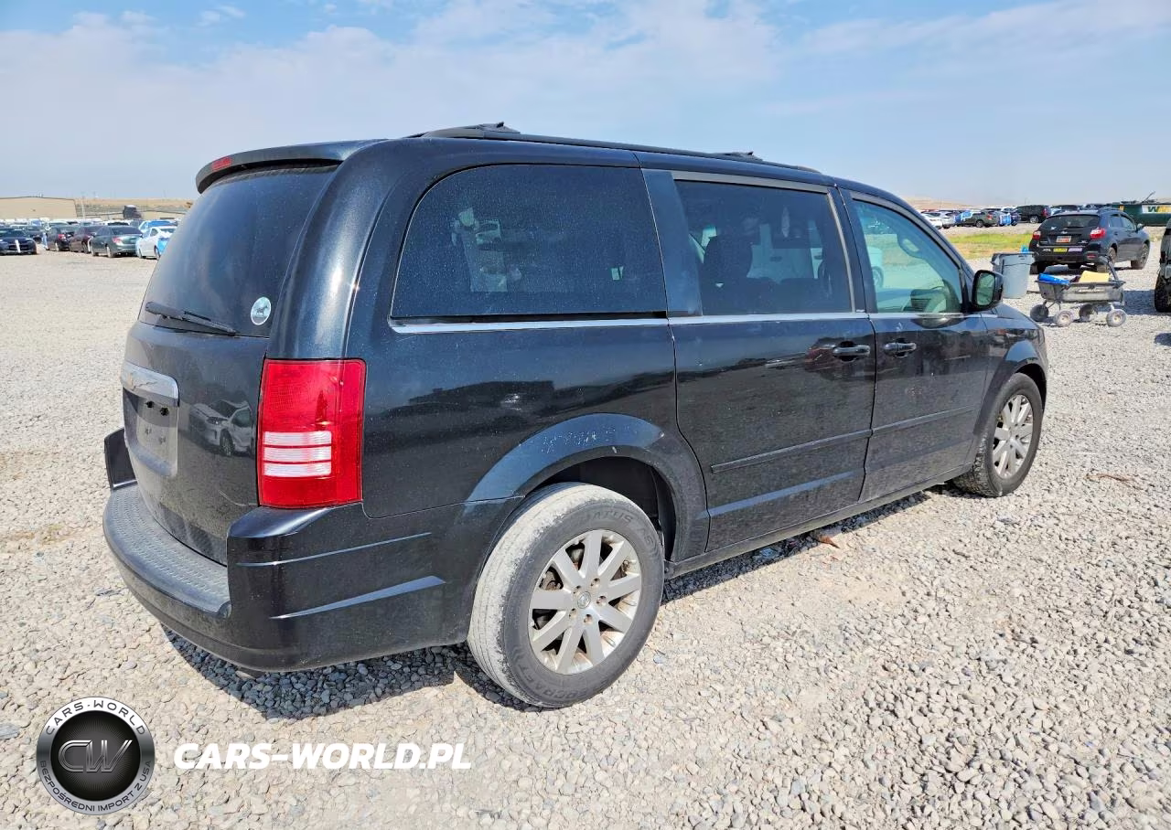 2008 Chrysler Town & Country Touring VIN:2A8HR54P38R830544 - 3