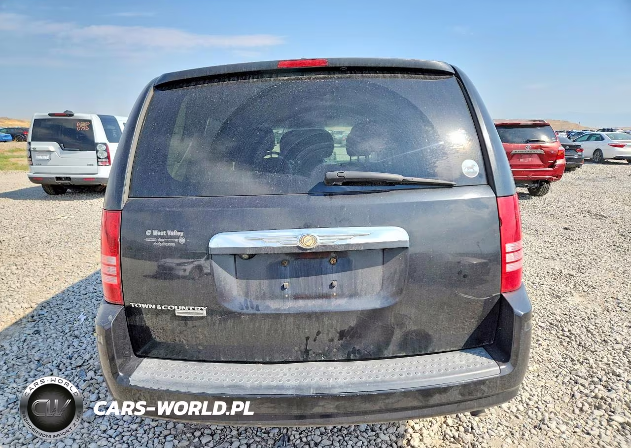 2008 Chrysler Town & Country Touring VIN:2A8HR54P38R830544 - 6
