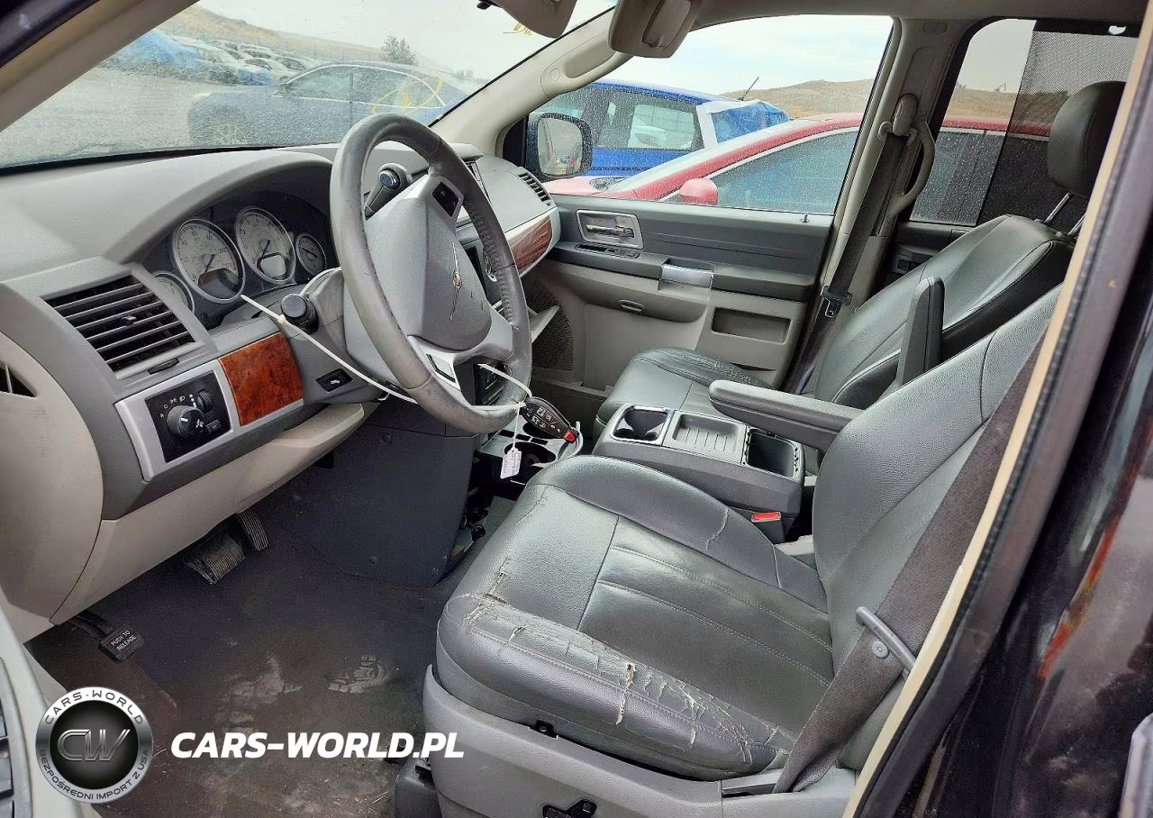2008 Chrysler Town & Country Touring VIN:2A8HR54P38R830544 - 7