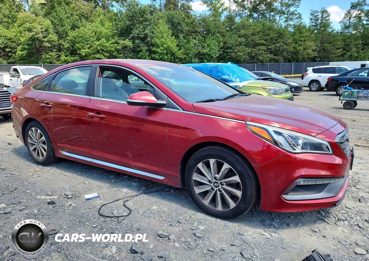 2015 Hyundai Sonata Sport VIN:5NPE34AF1FH083859 - 4