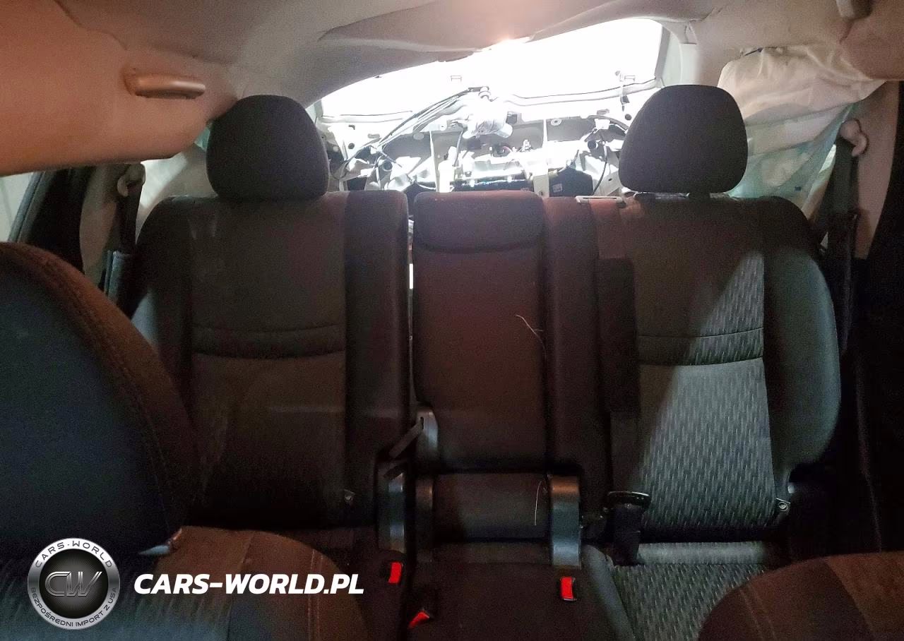 2018 Nissan Rogue S VIN:JN8AT2MV6JW311013 - 10