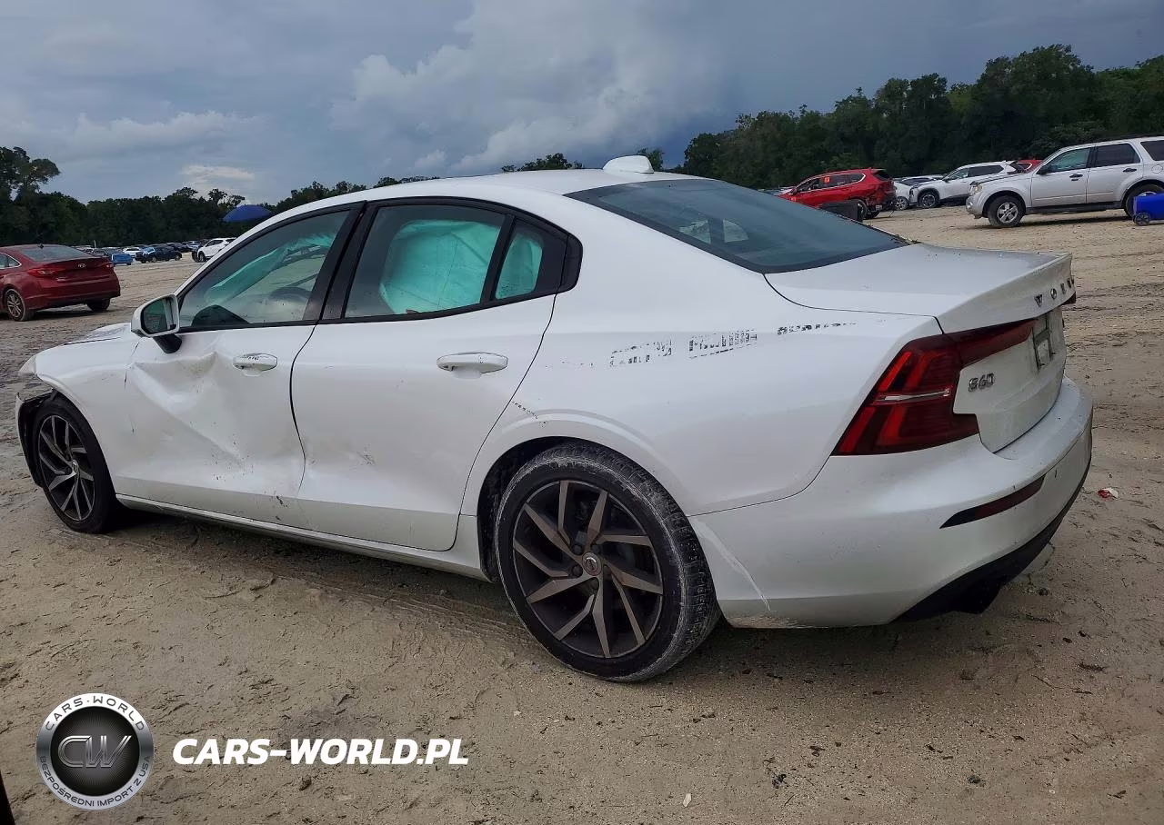 2020 Volvo S60 T5 Momentum VIN:7JR102FKXLG043704 - 2
