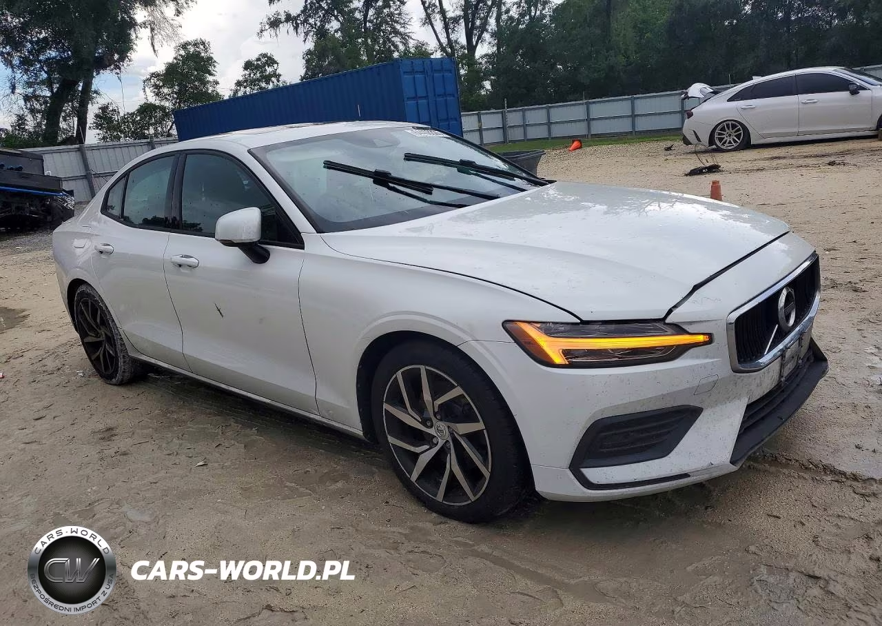 2020 Volvo S60 T5 Momentum VIN:7JR102FKXLG043704 - 4