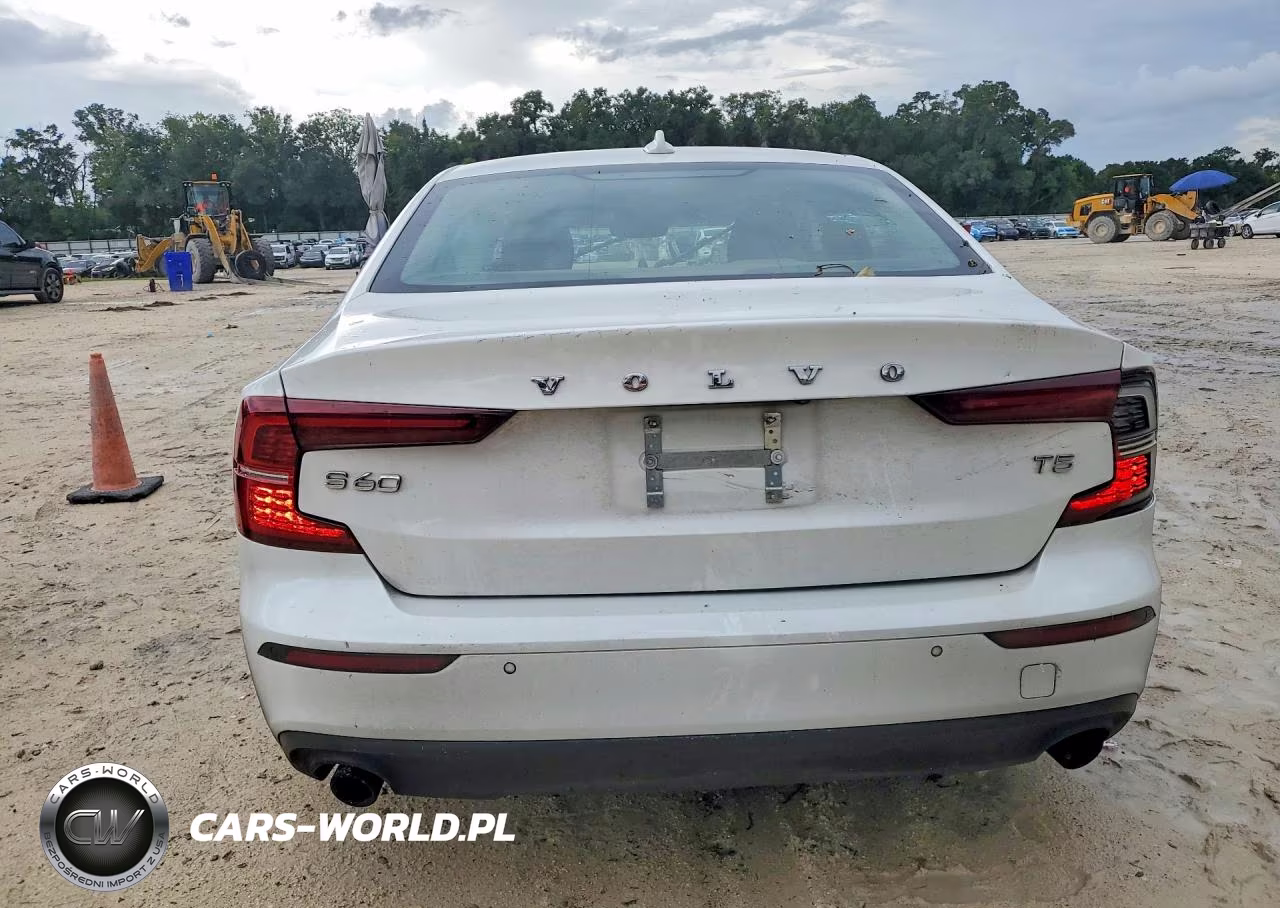 2020 Volvo S60 T5 Momentum VIN:7JR102FKXLG043704 - 6