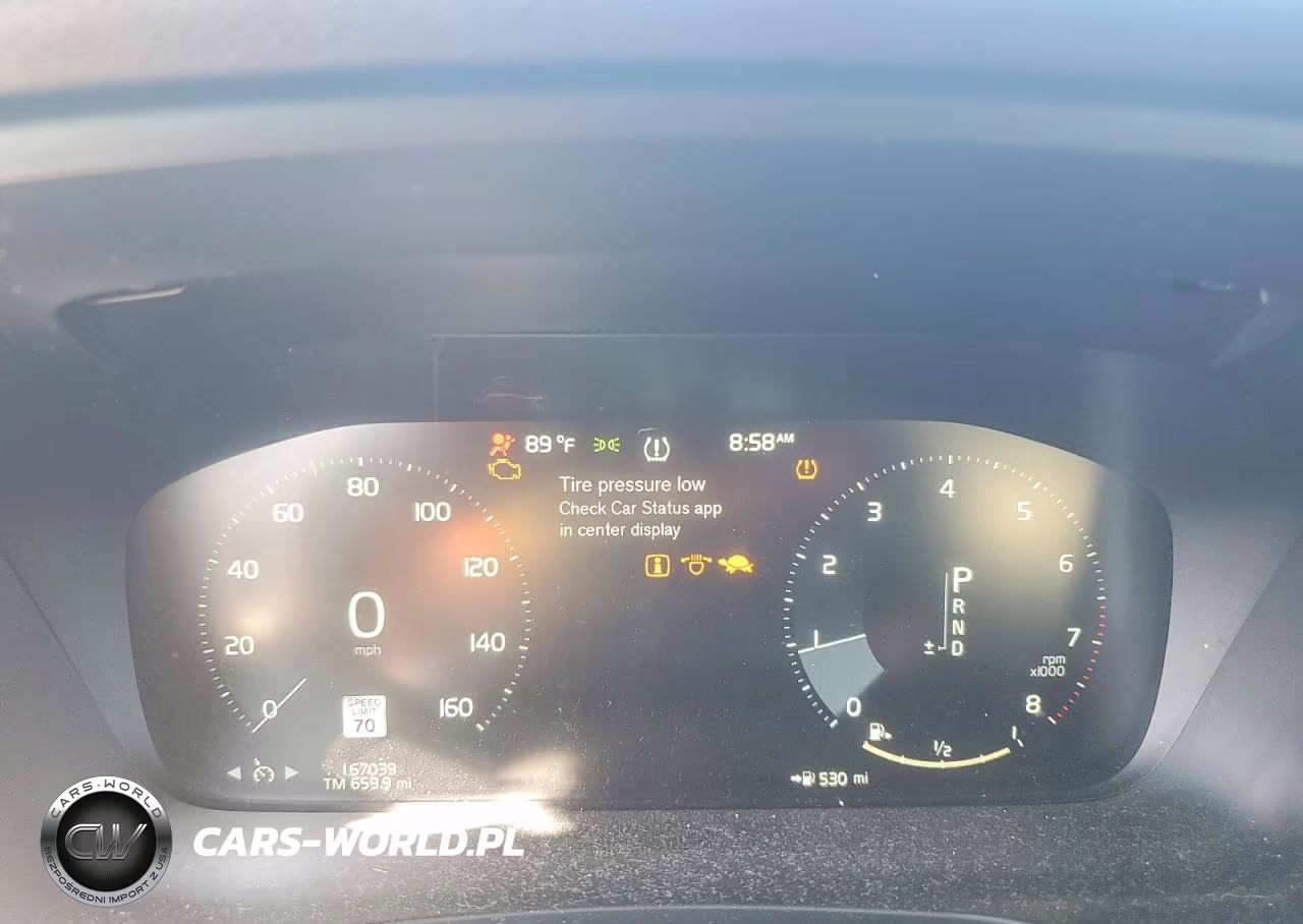2020 Volvo S60 T5 Momentum VIN:7JR102FKXLG043704 - 9