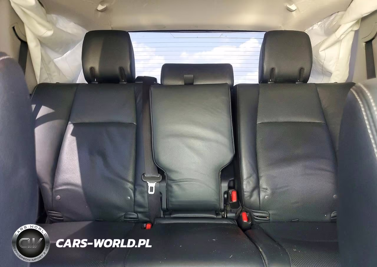 2021 Toyota 4Runner Nightshade Edition VIN:JTEJU5JR3M5863835 - 10