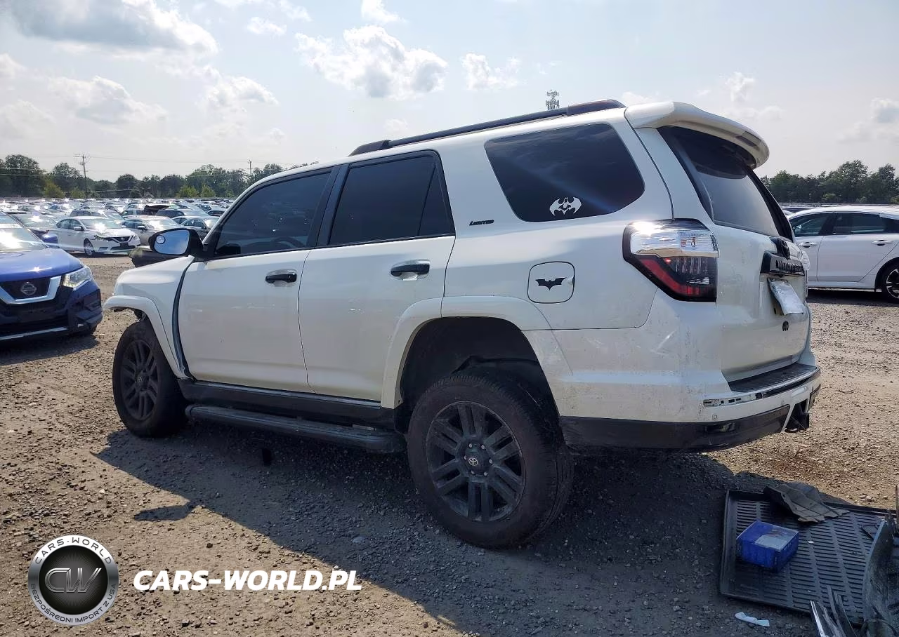 2021 Toyota 4Runner Nightshade Edition VIN:JTEJU5JR3M5863835 - 2