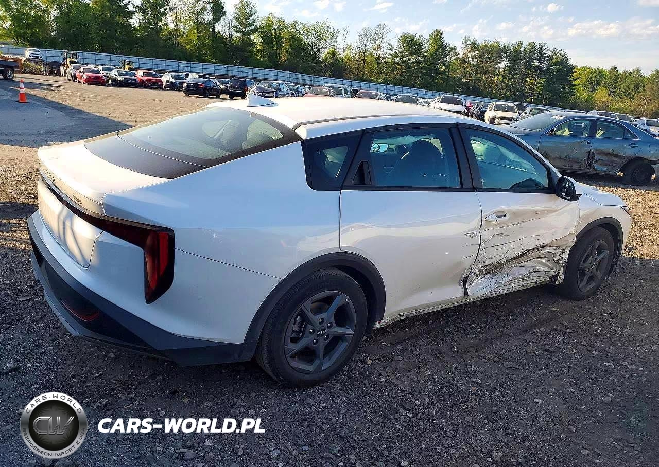 2025 Kia K4 Lxs VIN:3KPFT4DEXSE220528 - 3