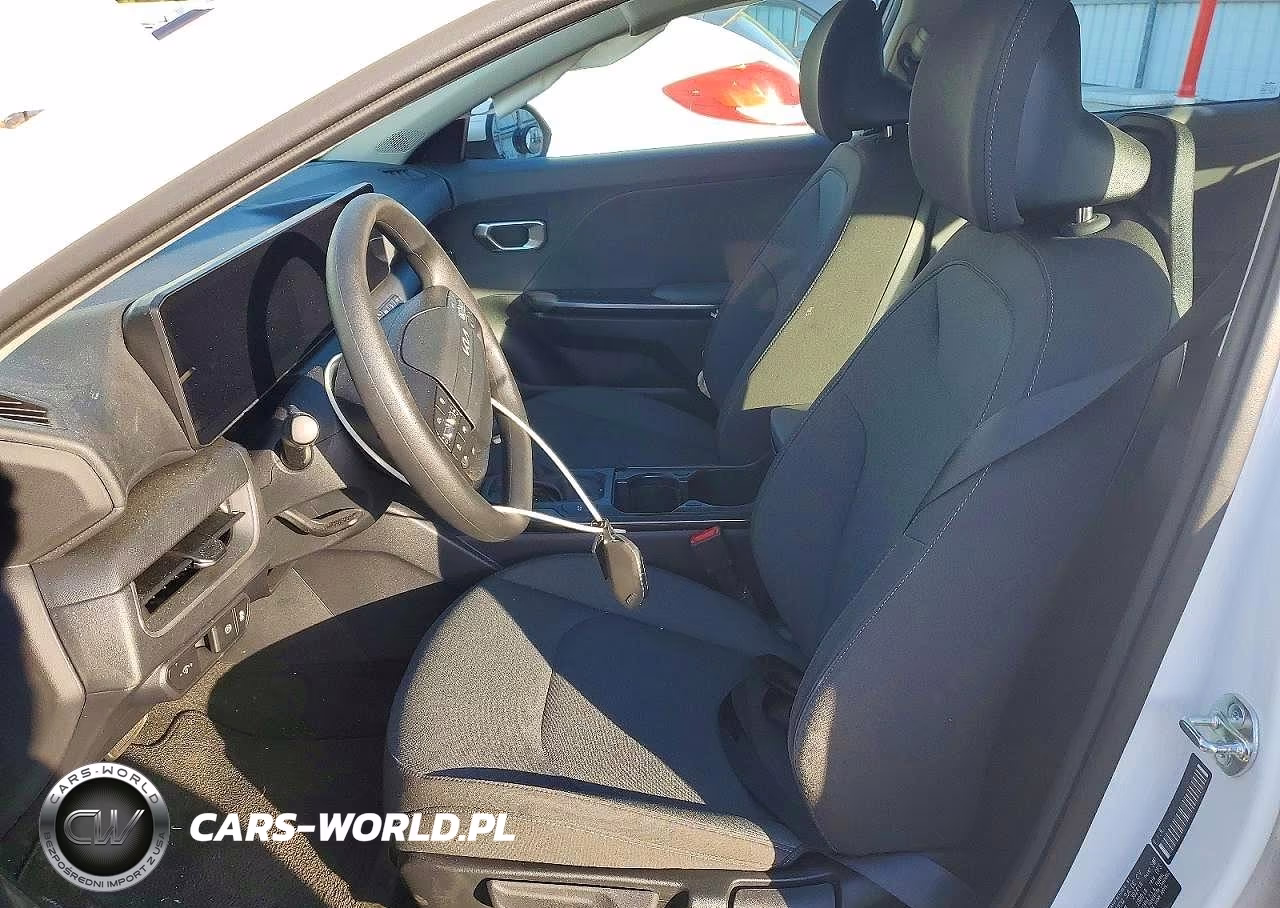2025 Kia K4 Lxs VIN:3KPFT4DEXSE220528 - 7