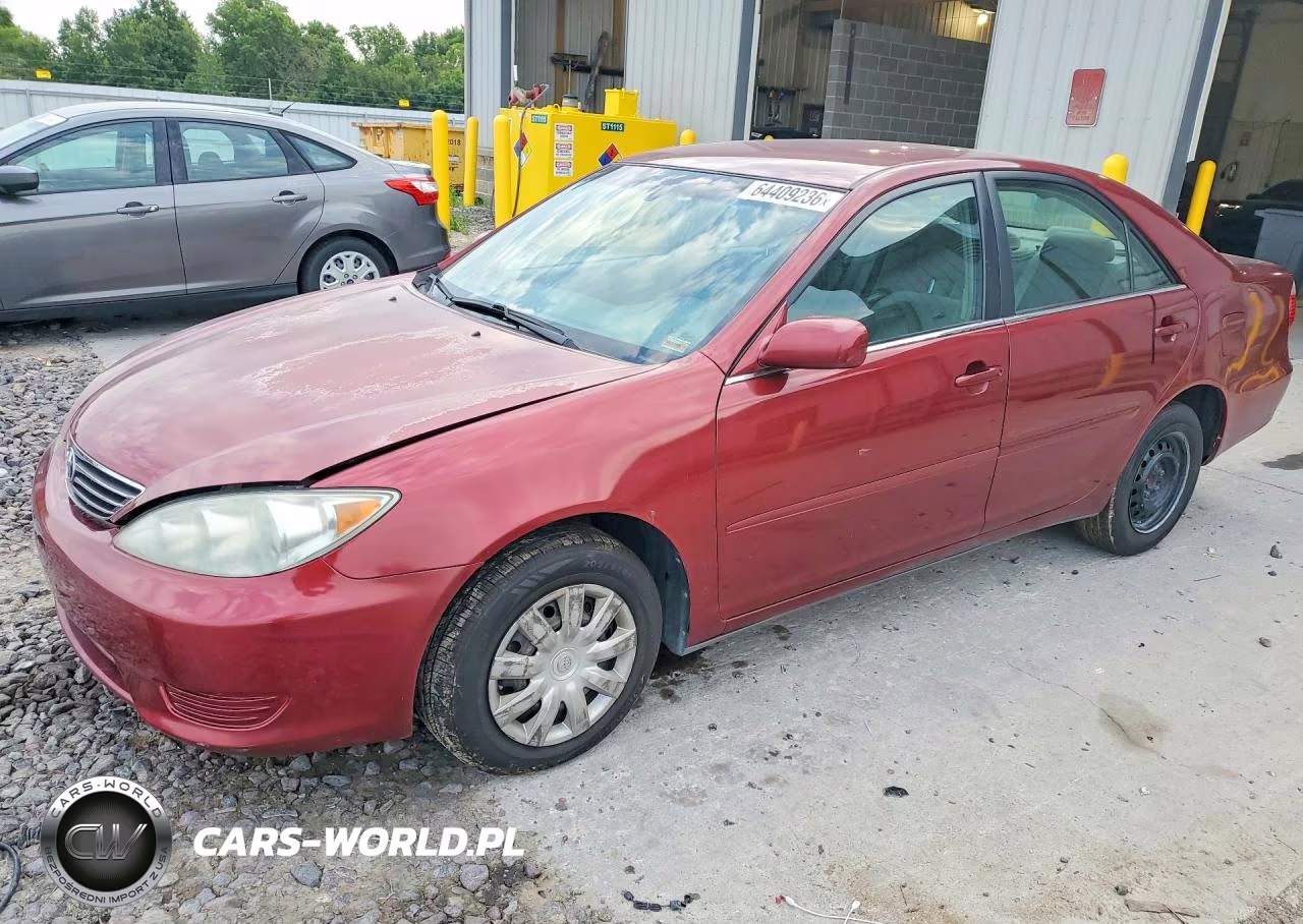 2005 Toyota Camry Le
