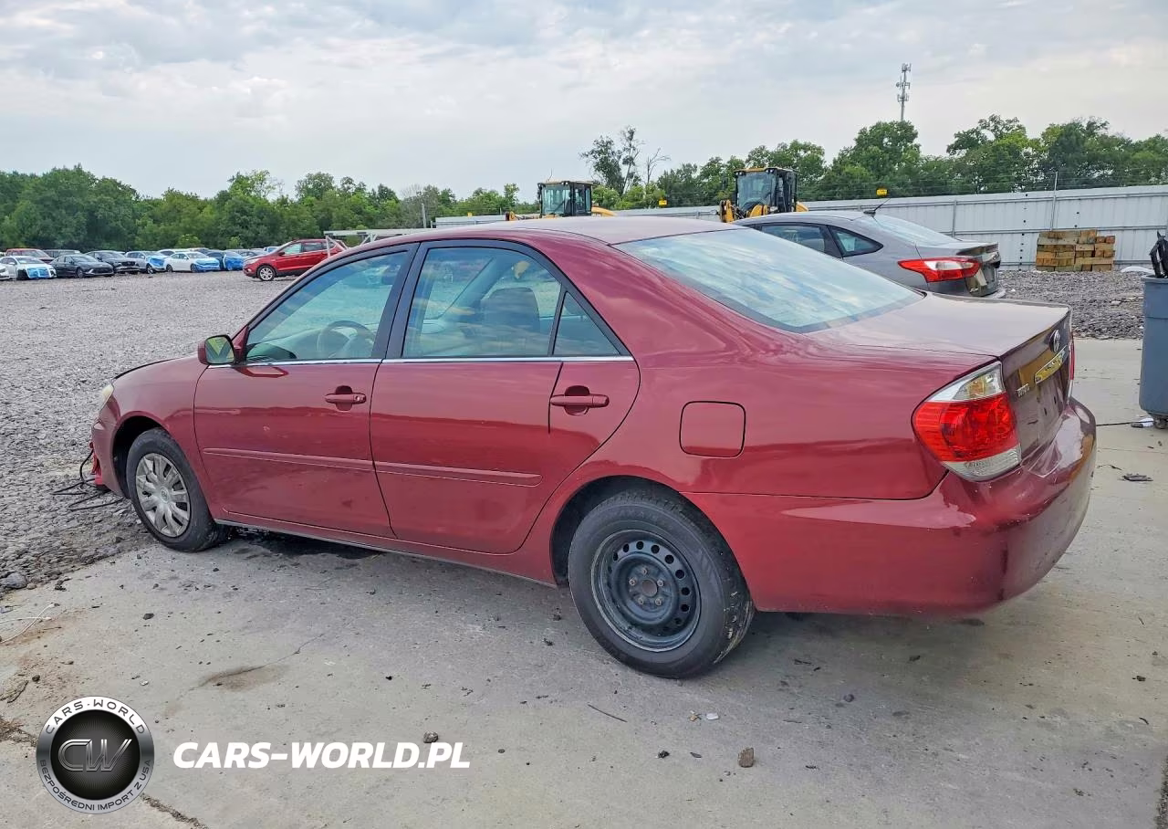 2005 Toyota Camry Le VIN:4T1BE32K45U390249 - 2