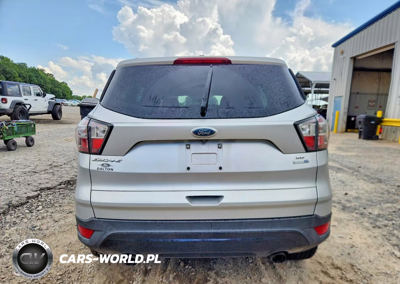 2017 Ford Escape Se VIN:1FMCU9G91HUE86604 - 6