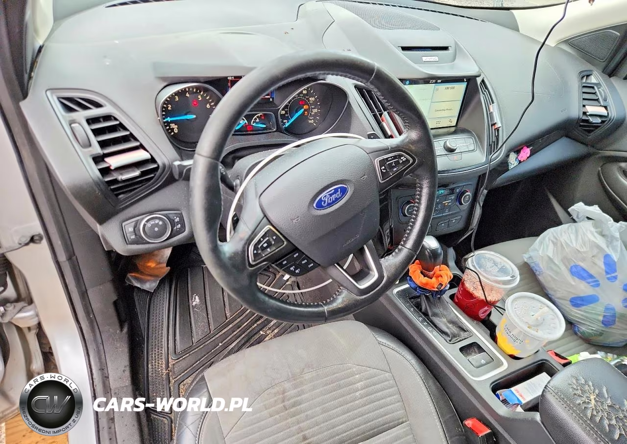 2017 Ford Escape Se VIN:1FMCU9G91HUE86604 - 8
