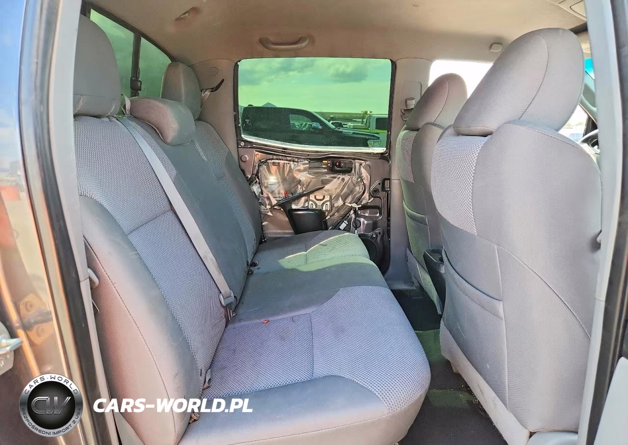 2013 Toyota Tacoma Double Cab VIN:3TMLU4EN2DM105011 - 10