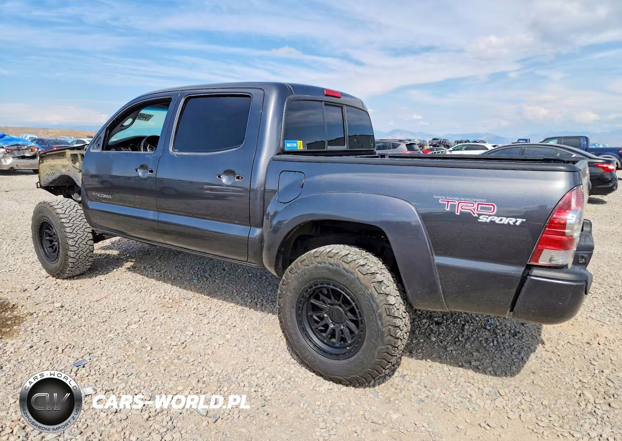 2013 Toyota Tacoma Double Cab VIN:3TMLU4EN2DM105011 - 2