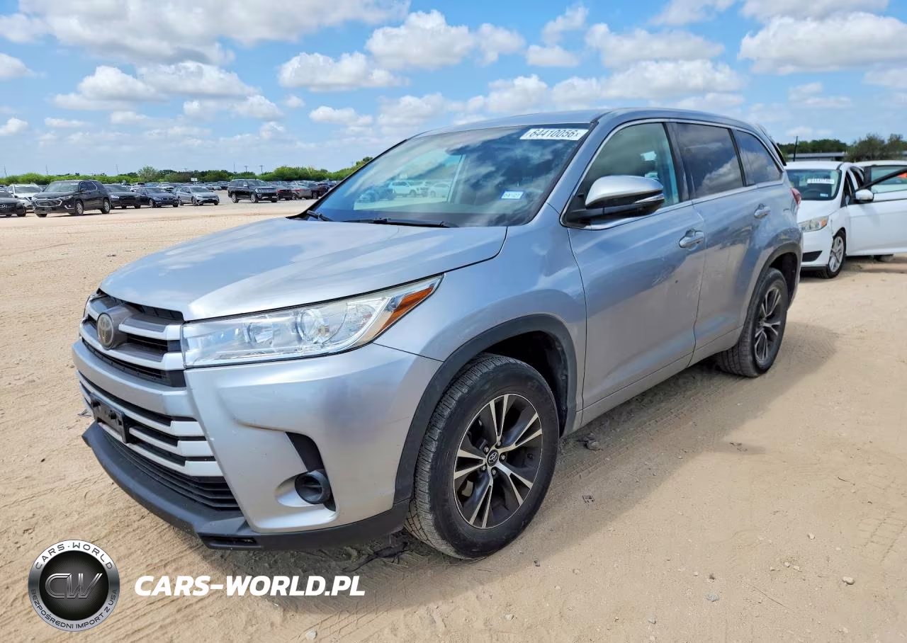 2018 Toyota Highlander Le – zdjęcie 1 z 12