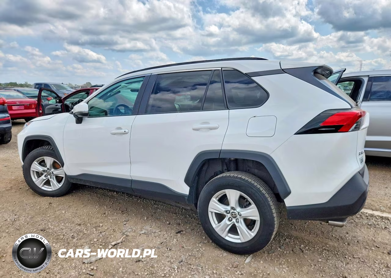 2021 Toyota Rav4 Xle VIN:2T3P1RFV7MC195035 - 2