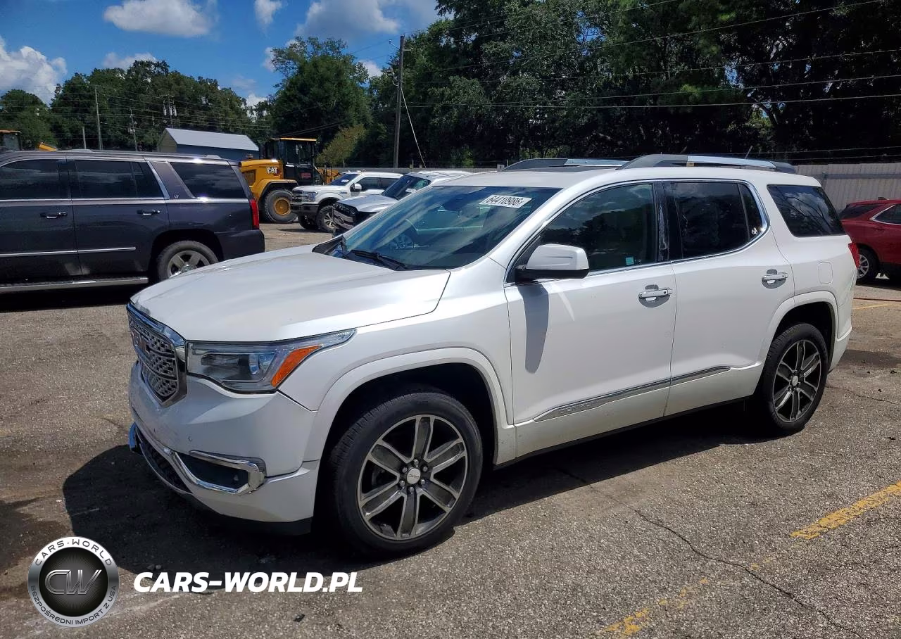 2017 GMC Acadia Denali – zdjęcie 1 z 13
