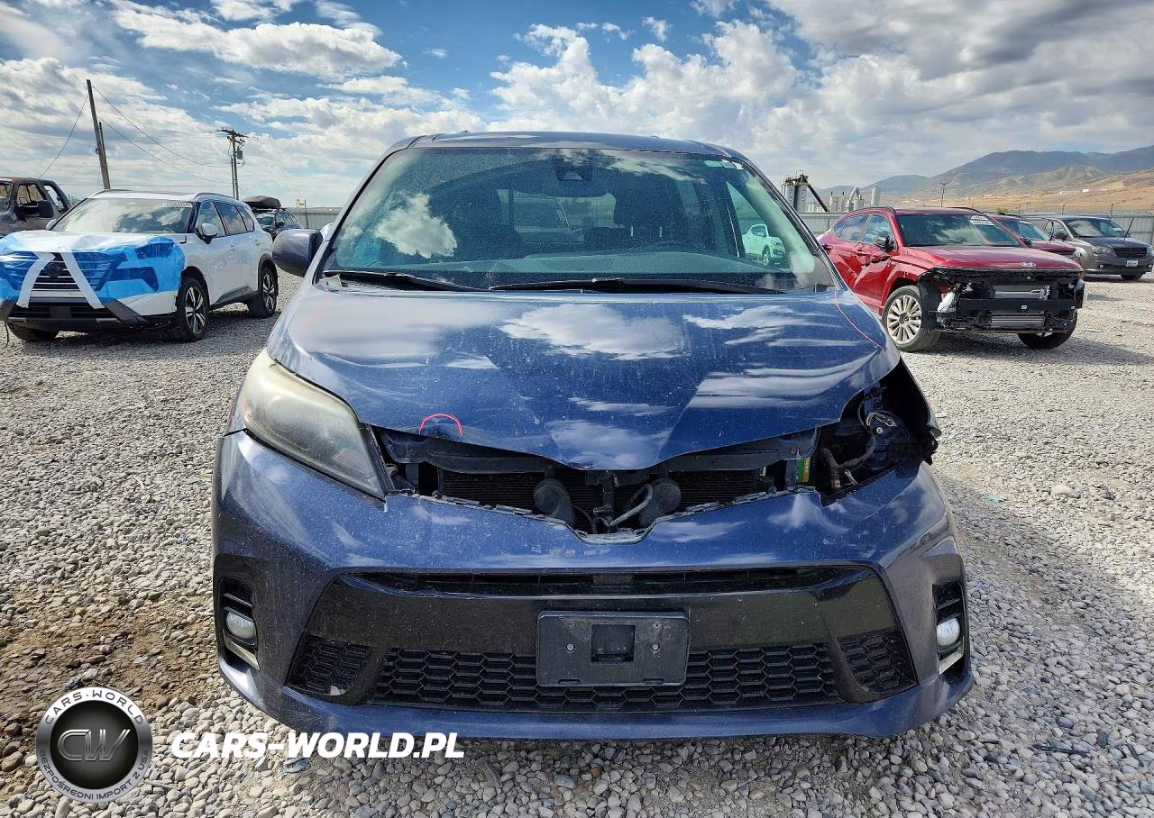 2018 Toyota Sienna Se 8-Passenger VIN:5TDXZ3DC2JS926568 - 5