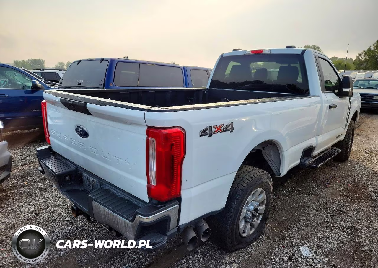 2023 Ford F250 Super Duty VIN:1FTBF2BT3PED42792 - 3