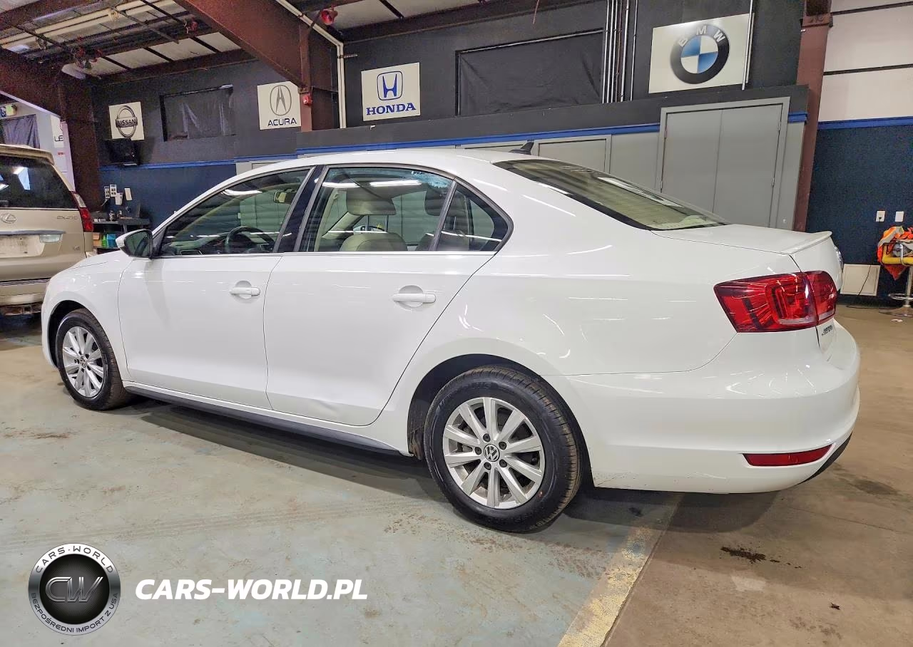 2014 Volkswagen Jetta Hybrid VIN:3VW637AJ2EM265313 - 2