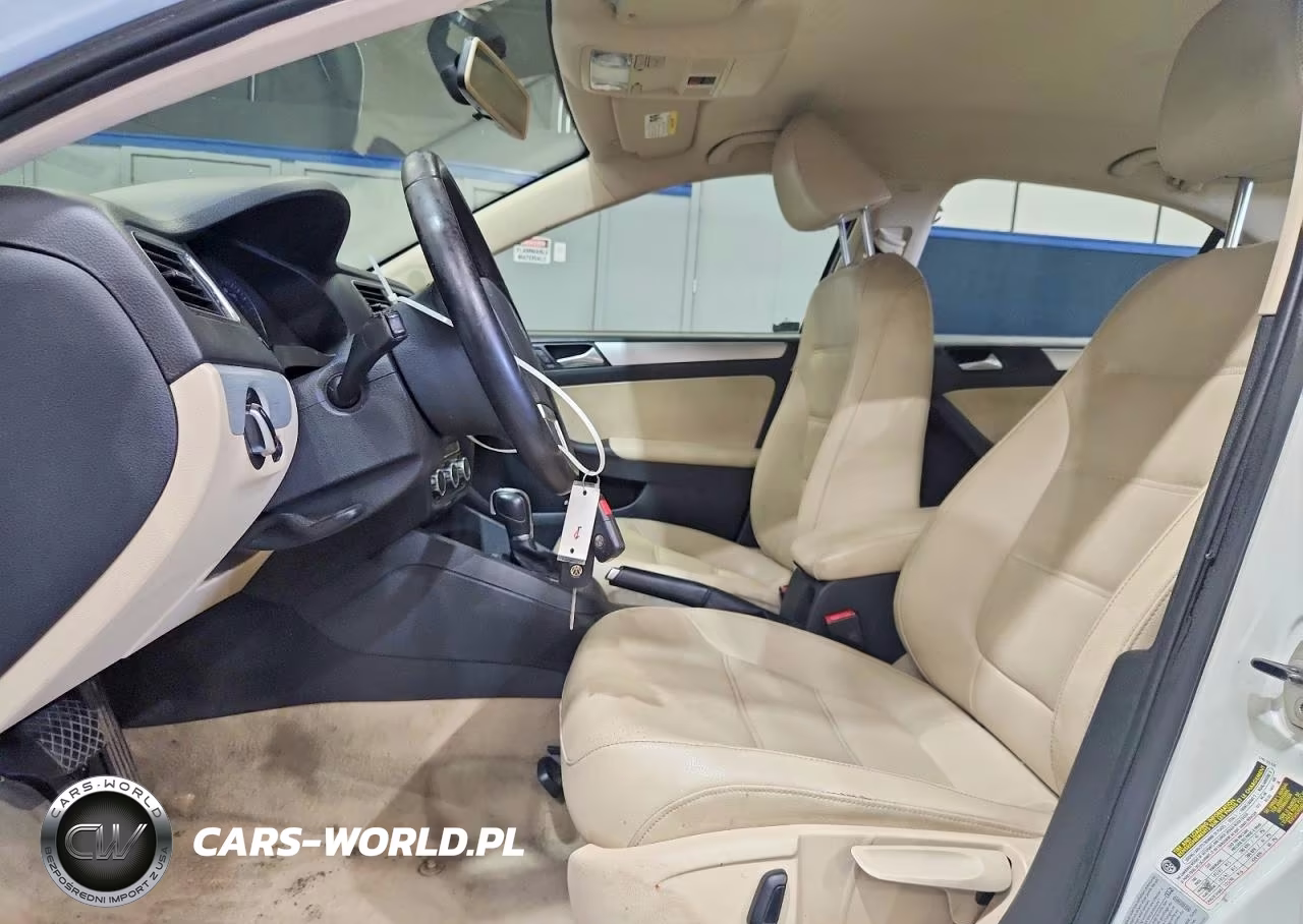 2014 Volkswagen Jetta Hybrid VIN:3VW637AJ2EM265313 - 7