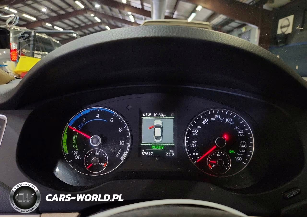 2014 Volkswagen Jetta Hybrid VIN:3VW637AJ2EM265313 - 9