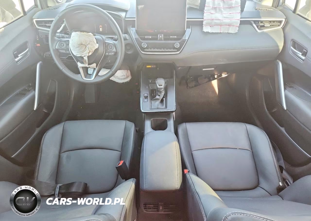 2026 Toyota Corolla Cross Xle VIN:7MUDAAAG2TV177009 - 8