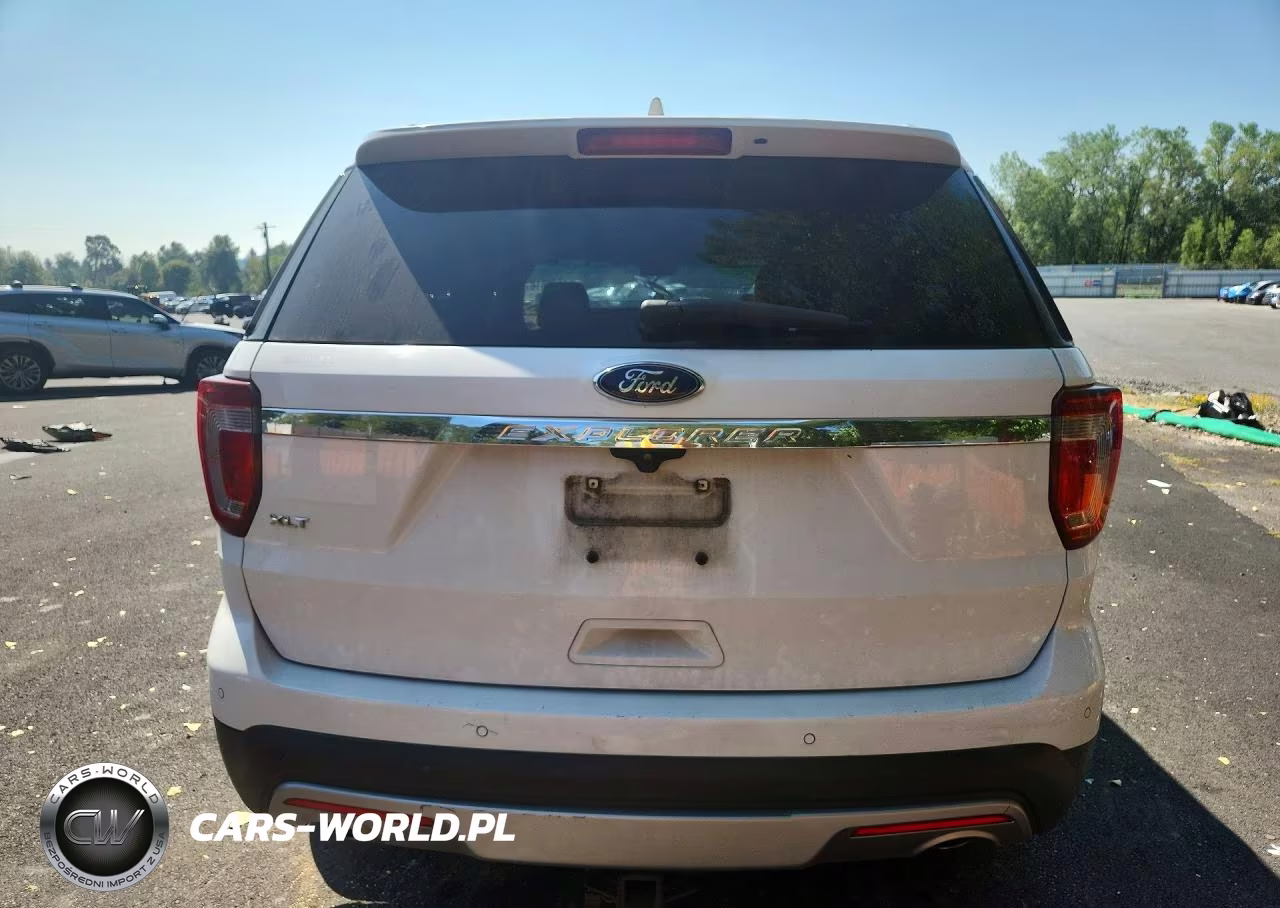 2017 Ford Explorer Xlt VIN:1FM5K7D89HGB62099 - 6