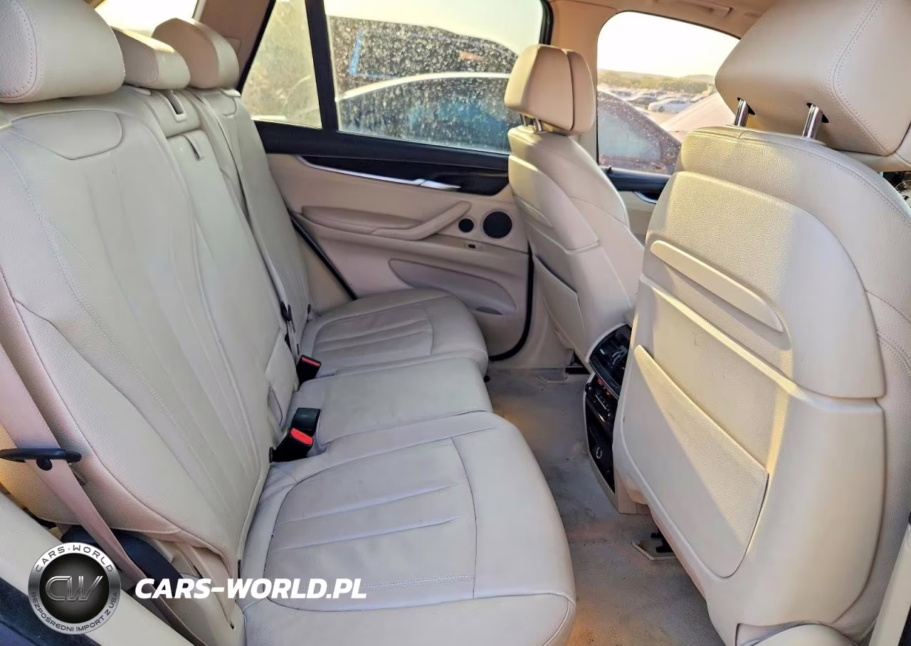 2015 BMW X5 xDrive50I VIN:5UXKR6C57F0J76429 - 11