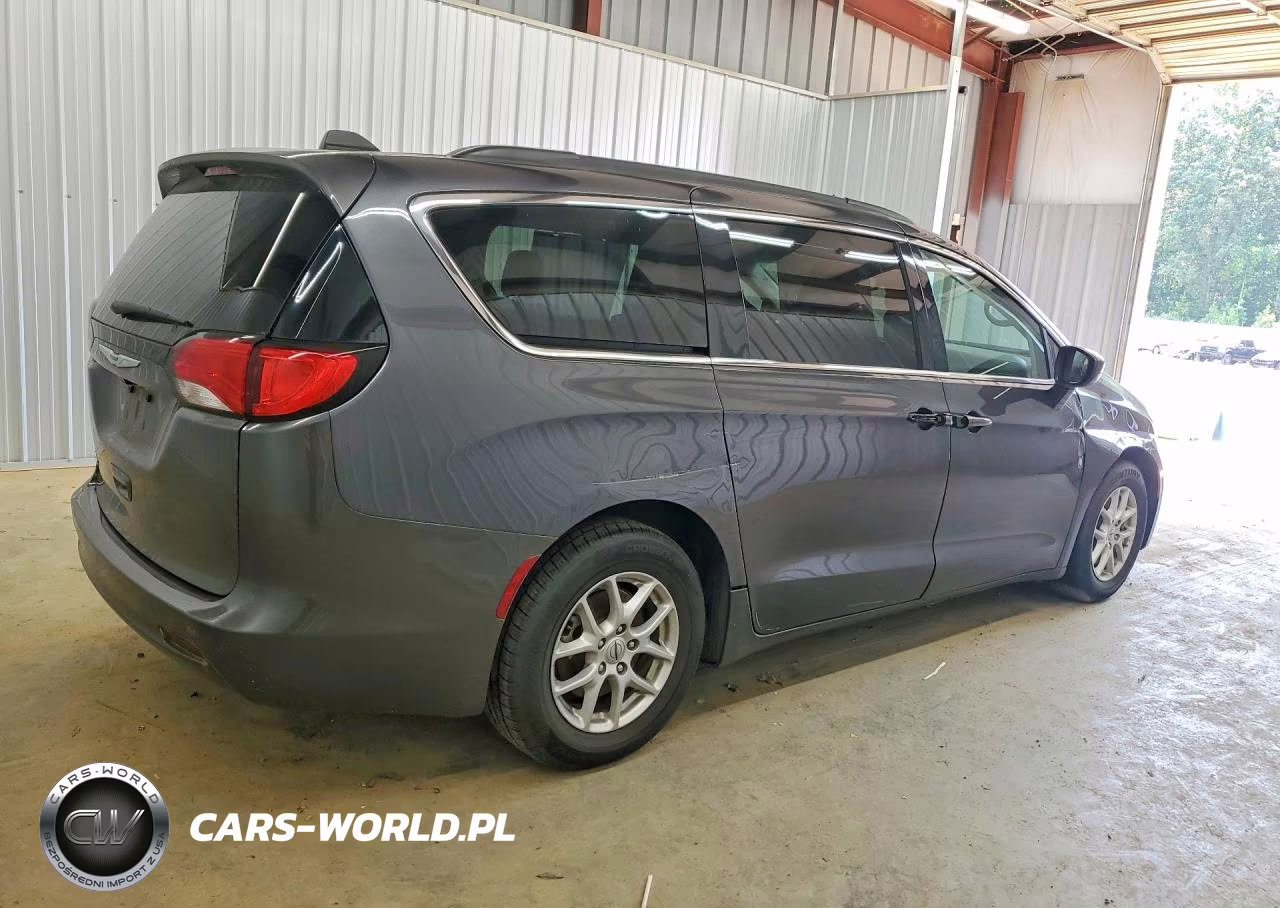 2021 Chrysler Voyager Lxi VIN:2C4RC1DG7MR570262 - 3