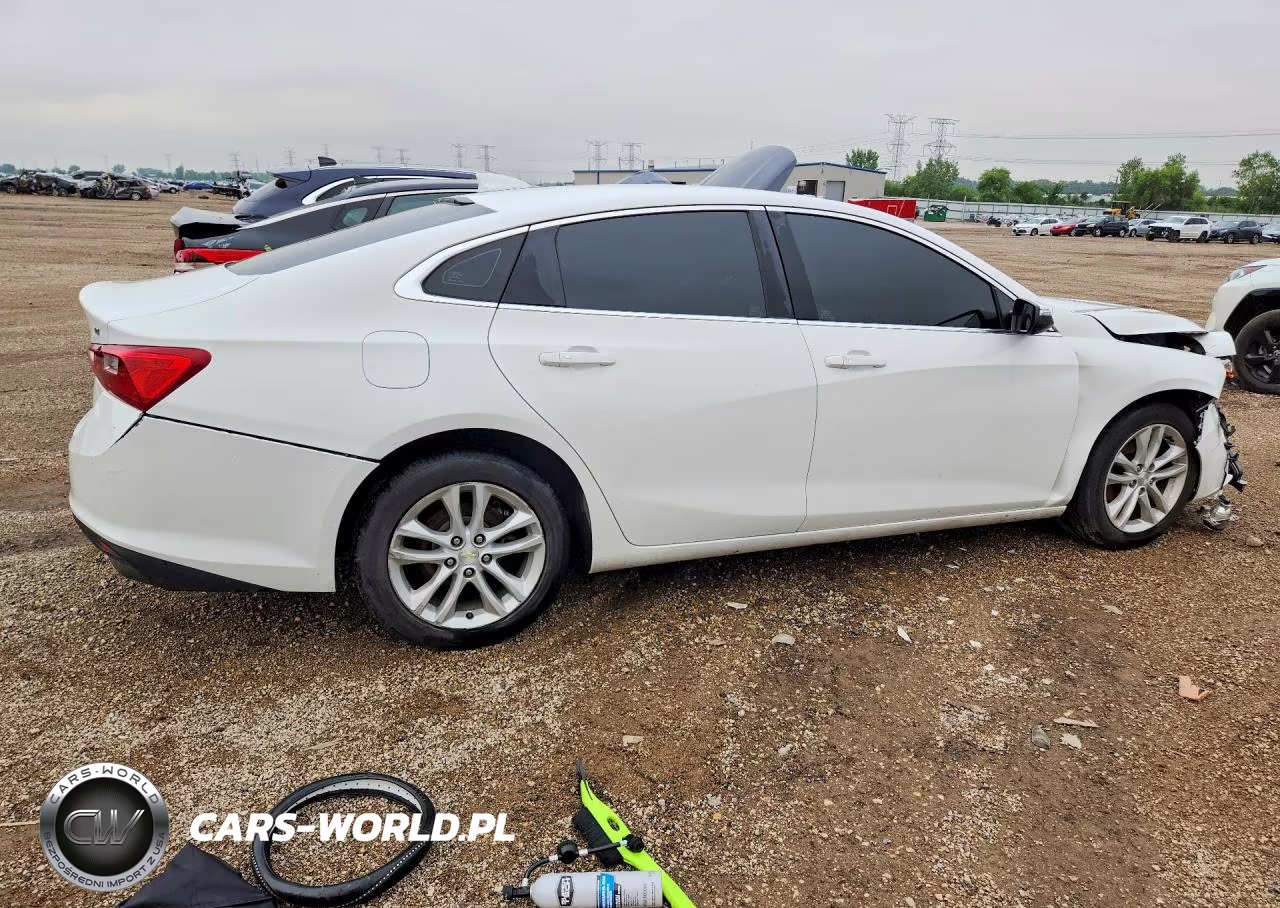 2017 Chevrolet Malibu Lt VIN:1G1ZE5ST1HF134143 - 3