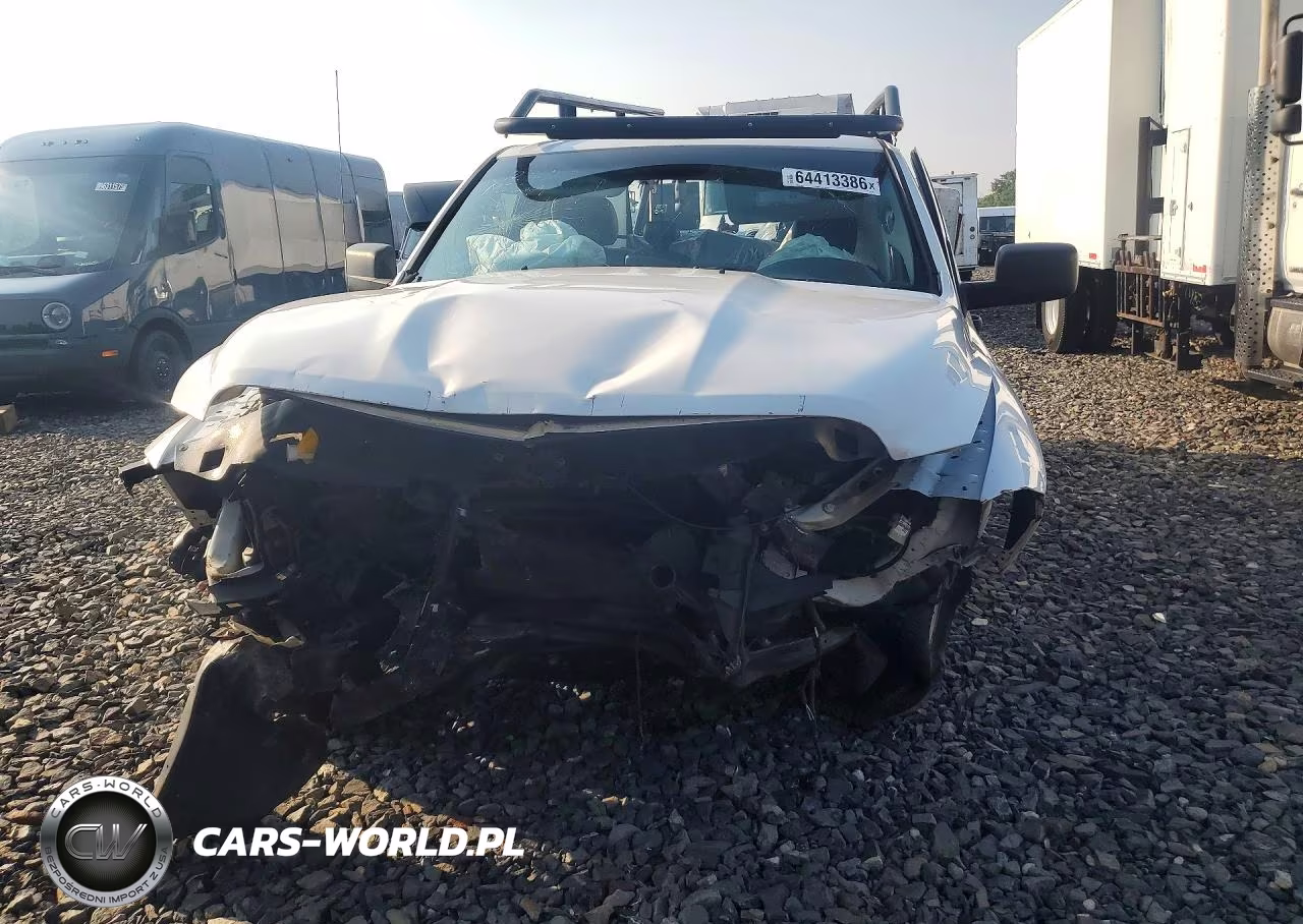 2019 Ram 1500 Classic Tradesman VIN:3C6JR6DG0KG567139 - 5