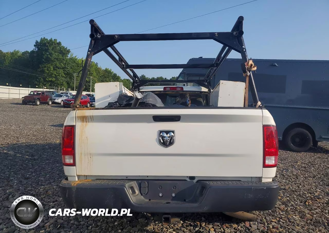 2019 Ram 1500 Classic Tradesman VIN:3C6JR6DG0KG567139 - 6