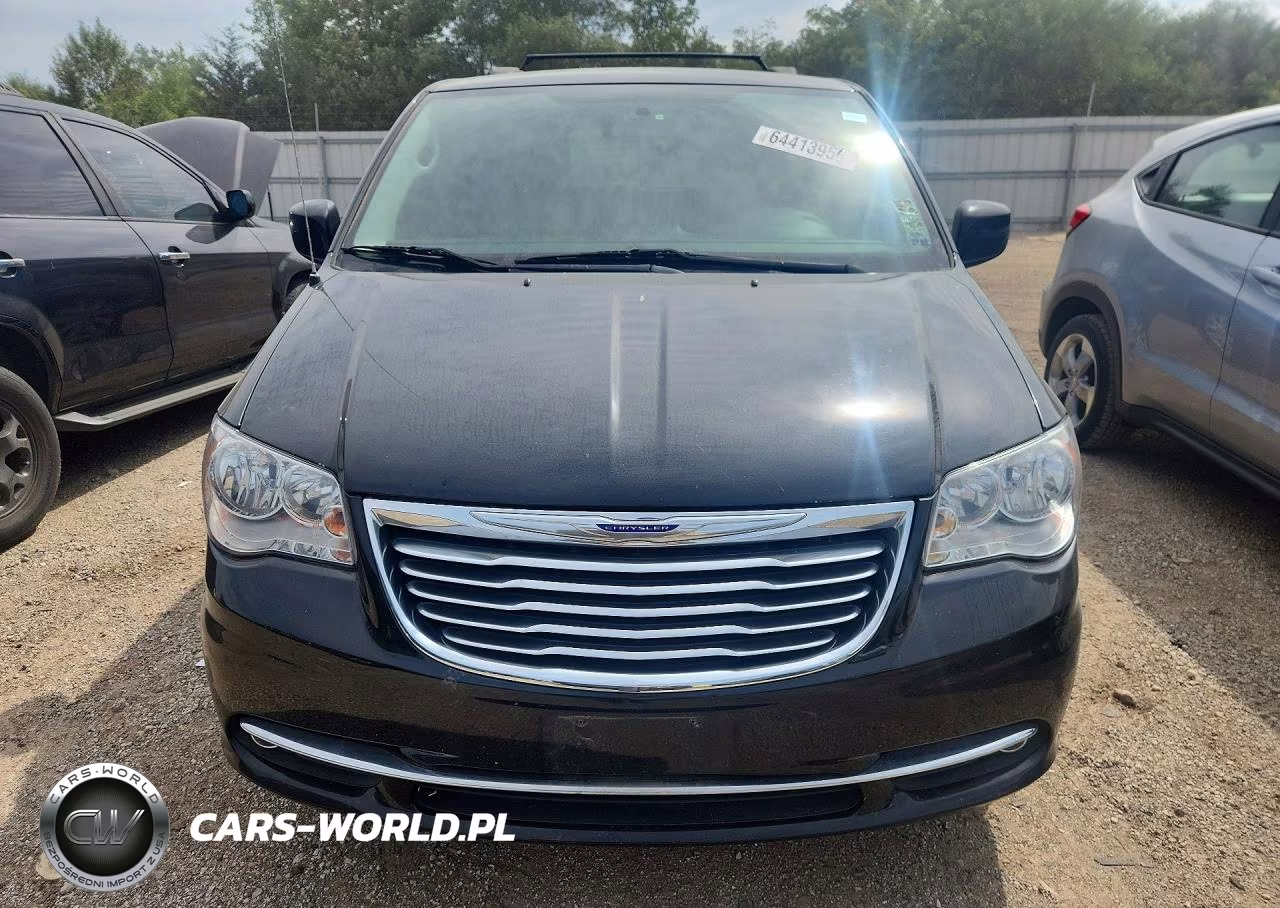 2016 Chrysler Town & Country Touring VIN:2C4RC1BG8GR129375 - 5
