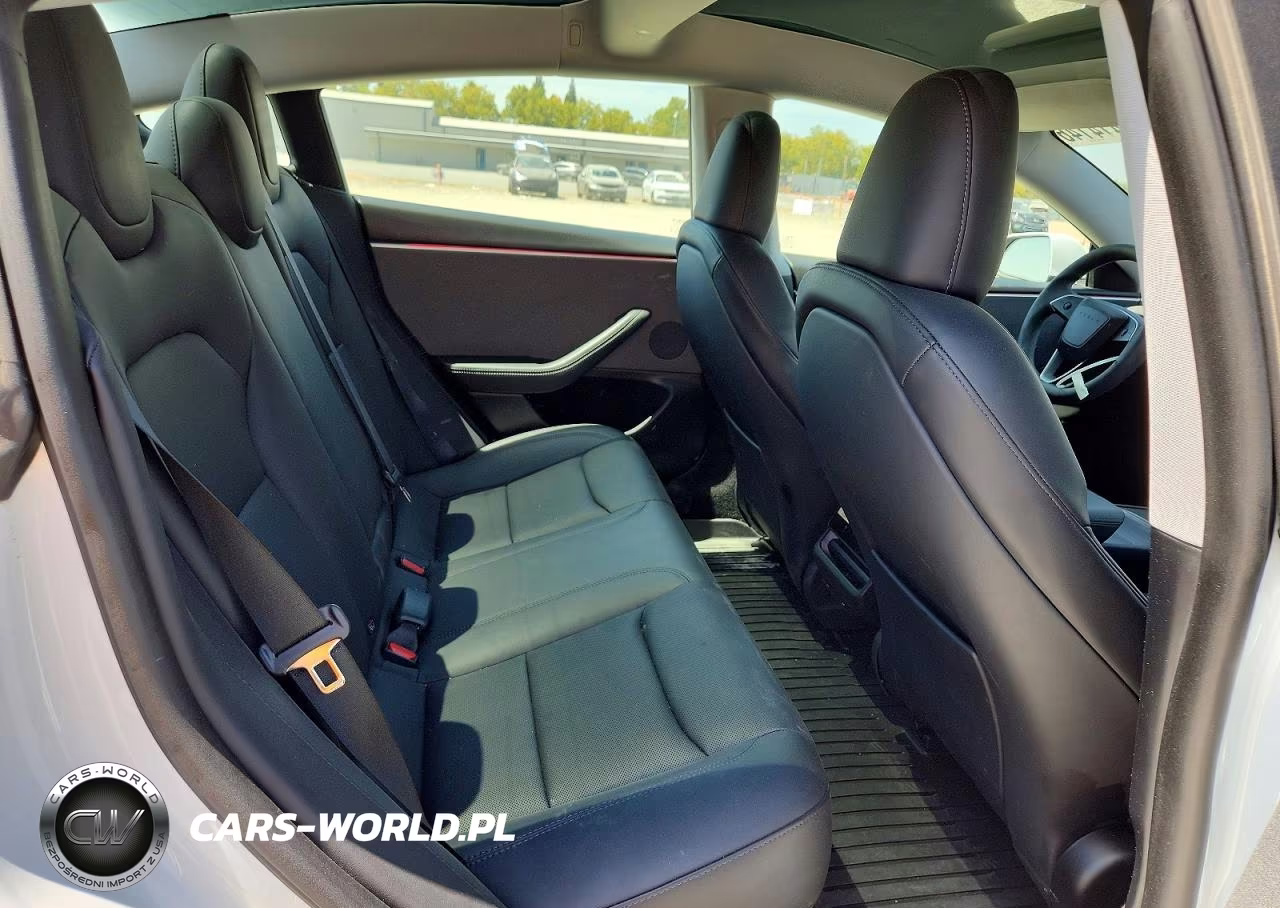 2024 Tesla Model 3 VIN:5YJ3E1EA4RF747850 - 10